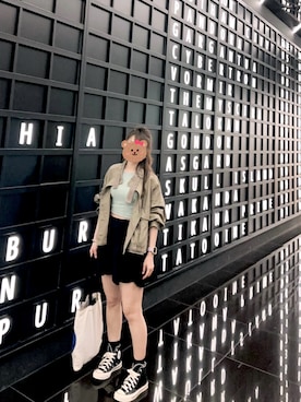 「アイテム（その他シューズ、ホワイト系）」を使った、Amy潘さん（レディース・156cm）の春コーディネート