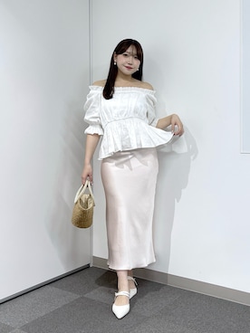 「La boutique BonBon（ラブティックボンボン）の【4/2(木)0:00～完売カラー再販決定！】シャーリングギャザーブラウス（シャツ/ブラウス、ホワイト系）」を使った、Rikoさん（レディース・158cm）の春コーディネート