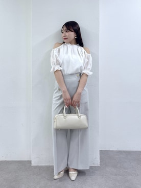 「La boutique BonBon（ラブティックボンボン）のホルターネックオープンショルダーブラウス（シャツ/ブラウス、ホワイト系）」を使った、Rikoさん（レディース・158cm）の春コーディネート