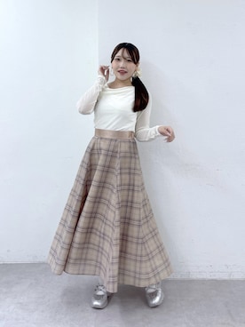 「La boutique BonBon（ラブティックボンボン）のフロッキーチュールドレープネックカットソー（Tシャツ/カットソー、ホワイト系）」を使った、Rikoさん（レディース・158cm）の夏コーディネート