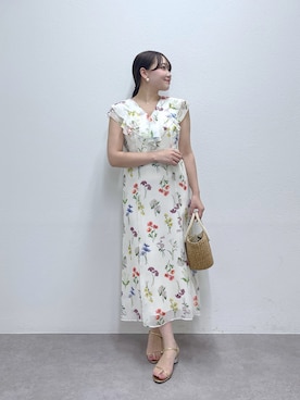 「La boutique BonBon（ラブティックボンボン）の【最強モテワンピ】ボタニカルプリントラッフルワンピース（ワンピース、ホワイト系）」を使った、Rikoさん（レディース・158cm）の春コーディネート