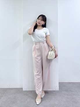「La boutique BonBon（ラブティックボンボン）の【デコルテ美人見え】UネックコンパクトTシャツ（Tシャツ/カットソー、グレー系）」を使った、Rikoさん（レディース・158cm）の春コーディネート