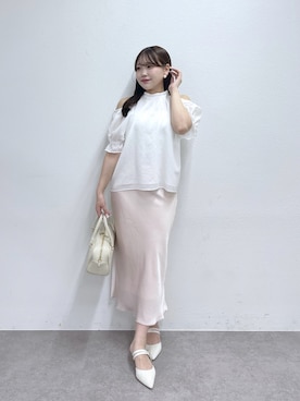 「La boutique BonBon（ラブティックボンボン）のホルターネックオープンショルダーブラウス（シャツ/ブラウス、ホワイト系）」を使った、Rikoさん（レディース・158cm）の春コーディネート