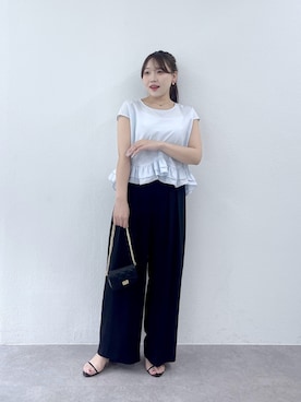 「La boutique BonBon（ラブティックボンボン）の【360°魅力UP！】ランダムペプラムフレンチブラウス（シャツ/ブラウス、ブルー系）」を使った、Rikoさん（レディース・158cm）の夏コーディネート