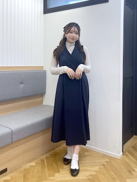 「アイテム（ジャンパースカート）」を使った、Rikoさん（レディース・158cm）の秋コーディネート