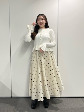 「La boutique BonBon（ラブティックボンボン）のフリルリブニットカーディガン（ニット/セーター）」を使った、Rikoさん（レディース・158cm）の秋コーディネート