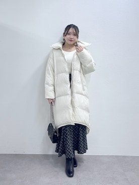 「スカートコーデ」｜「アイテム（ダウンジャケット/コート）」を使った、Rikoさん（レディース・158cm）の秋コーディネート