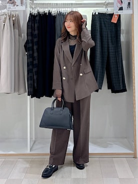 「アイテム（トートバッグ、ブラック系）」を使った、asamiさん（レディース・161cm）の秋コーディネート