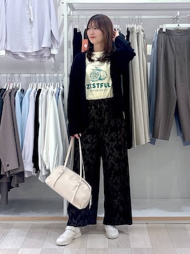 「GLOBAL WORK（グローバルワーク）のリネンコットンMIXVネックカーディガン/636130（カーディガン/ボレロ、ブラック系）」を使った、asamiさん（レディース）の春コーディネート