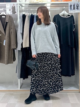 「ハグミーニット_GLOBALWORK」｜「アイテム（ハンドバッグ）」を使った、asamiさん（レディース・161cm）の冬コーディネート