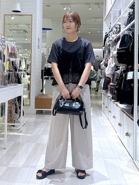 「GLOBAL WORK（グローバルワーク）のエアかるイージーワイドパンツ/636578（その他パンツ、ベージュ系）」を使った、asamiさん（レディース）の夏コーディネート