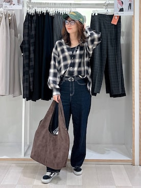 「GLOBAL WORK（グローバルワーク）のGOODデニムバギーパンツ/498388（デニムパンツ）」を使った、asamiさん（レディース・161cm）の秋コーディネート