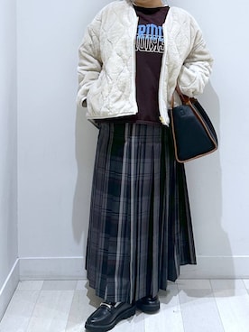 「アイテム（ローファー）」を使った、Hina ママ さん（レディース・147cm・40代）の秋コーディネート