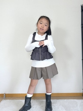 「アイテム（ブーツ）」を使った、Hina ママ さん（キッズ・115cm）の秋コーディネート
