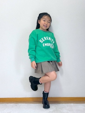 「アイテム（ブーツ）」を使った、Hina ママ さん（キッズ・121cm）の冬コーディネート