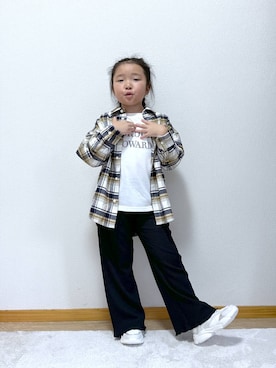 「アイテム（ニット/セーター）」を使った、Hina ママ さん（キッズ・115cm）の秋コーディネート