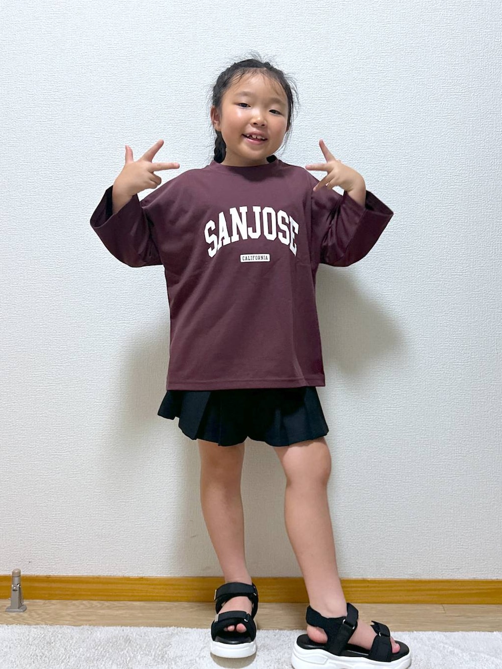 「女子ウケ、体型カバー、キッズ、キッズ服、秋コーデ、秋冬新作、秋服準備はじめました、ヘビロッTEE_GLOBAL WORK、低身長_GLOBALWORK、低身長」｜「GLOBAL WORKのアソート厚底サンダル/324586（サンダル、ブラック系）」を使った、Hina ママ さん（キッズ・115cm）の夏コーディネートの1枚目の写真