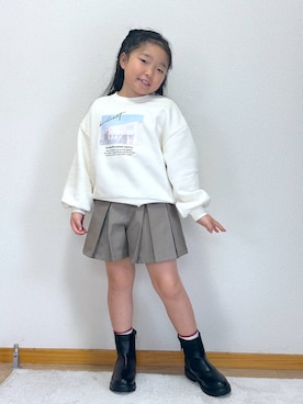 「アイテム（シューズ）」を使った、Hina ママ さん（キッズ・121cm・40代）の冬コーディネート