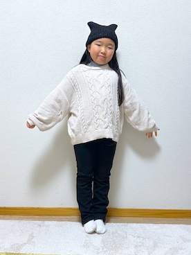「アイテム（ニット/セーター）」を使った、Hina ママ さん（キッズ・115cm）の冬コーディネート