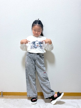 「アイテム（サンダル）」を使った、Hina ママ さん（キッズ・115cm）の秋コーディネート