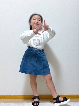 「アイテム（デニムスカート）」を使った、Hina ママ さん（キッズ・115cm）の秋コーディネート