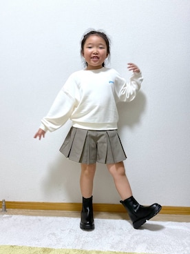 「アイテム（ブーツ）」を使った、Hina ママ さん（キッズ・115cm）の秋コーディネート