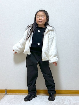 「アイテム（ブーツ）」を使った、Hina ママ さん（キッズ・121cm・40代）の冬コーディネート