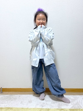 「アイテム（カーゴパンツ）」を使った、Hina ママ さん（キッズ・115cm）の秋コーディネート