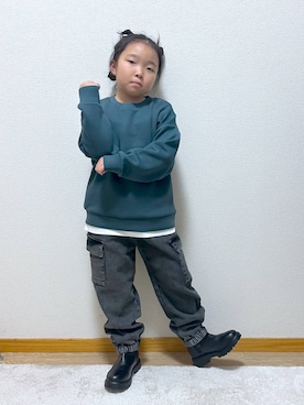 「アイテム（カーゴパンツ）」を使った、Hina ママ さん（キッズ・115cm）の秋コーディネート