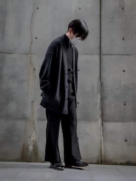 「アイテム（スリッポン）」を使った、Yaminekoさん（メンズ・169cm）の秋コーディネート