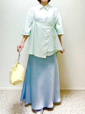 「earth music&ecology（アースミュージックアンドエコロジー）のアイテム（スカート）」を使った、みちかさん（レディース・152cm）の春コーディネート