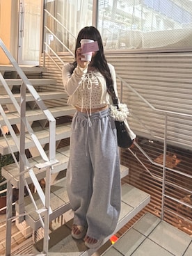 「TINA：JOJUN（ティーナジョジュン）のアイテム」を使った、なーみさん（レディース・160cm）の春コーディネート