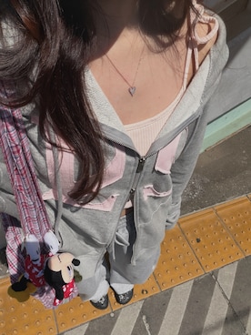 「TINA：JOJUN（ティーナジョジュン）のアイテム」を使った、なーみさん（レディース・160cm）の春コーディネート