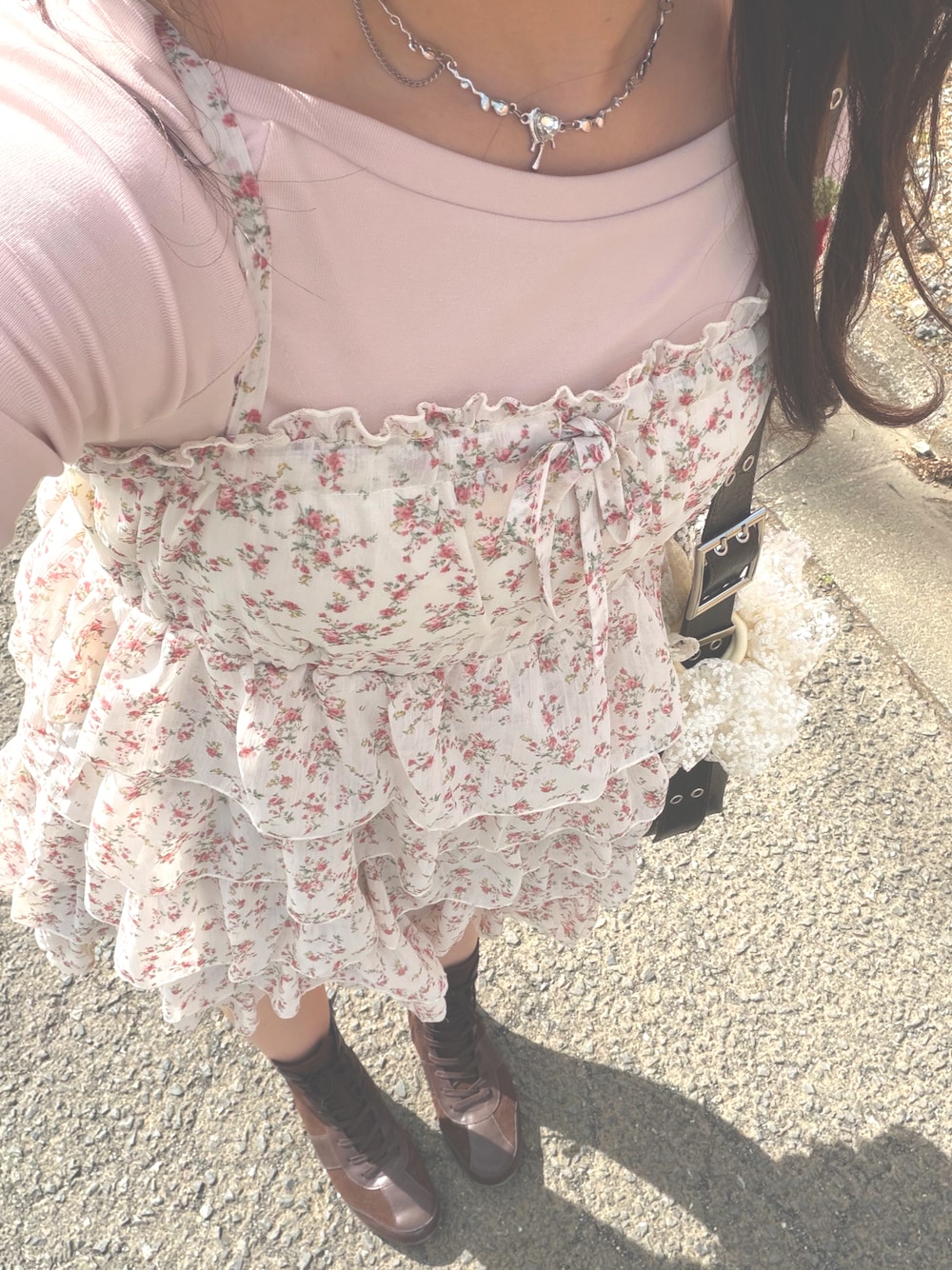 小花柄 フリルキャミワンピース TINA：JOJUNを使った人気ファッション