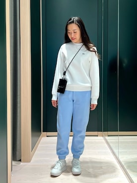 「いまどきジャケット写真」｜「アイテム（スウェット）」を使った、araiさん（レディース・164cm）の春コーディネート