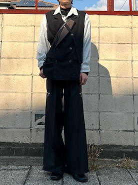「重ね着ベストシーズン」｜「アイテム（サンダル）」を使った、keisukeさん（メンズ・175cm）の秋コーディネート