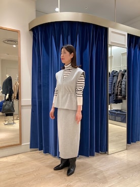 「タイトスカート」｜「アイテム（ベスト、グレー系）」を使った、Saya.naさん（レディース・162cm）の秋コーディネート