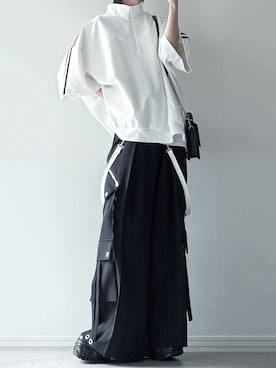 「LILL（リル）のアイテム（トップス）」を使った、ユウさん（メンズ・182cm）の春コーディネート