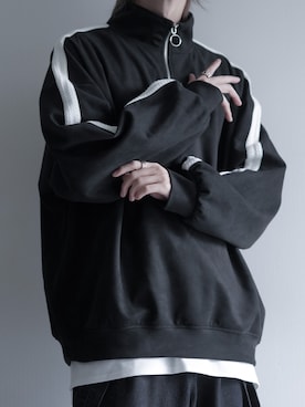 「LILL（リル）のアイテム（スウェット）」を使った、ユウさん（メンズ・182cm）の冬コーディネート
