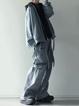 「アイテム（カーゴパンツ）」を使った、ユウさん（メンズ・182cm）の秋コーディネート