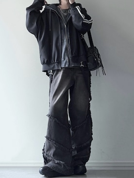 「アイテム（パーカー）」を使った、ユウさん（メンズ・182cm）の秋コーディネート