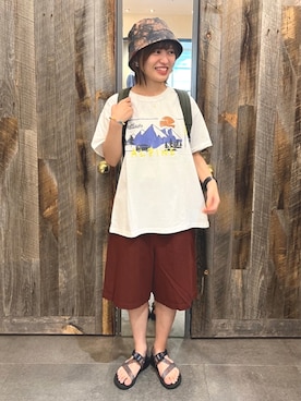 「CUBE SUGAR（キューブシュガー）のアイテム（帽子）」を使った、SHOP STAFFさん（レディース・155cm）の夏コーディネート