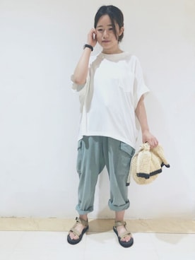 「CUBE SUGAR（キューブシュガー）のアイテム（パンツ）」を使った、SHOP STAFFさん（レディース・160cm）の夏コーディネート