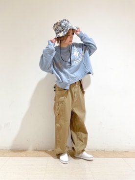 「CUBE SUGAR（キューブシュガー）のアイテム（帽子）」を使った、SHOP STAFFさん（レディース・162cm）の冬コーディネート