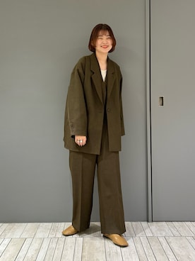 「KBF（ケイビーエフ）のアイテム（シューズ）」を使った、ユリカさん（レディース・163cm）の冬コーディネート