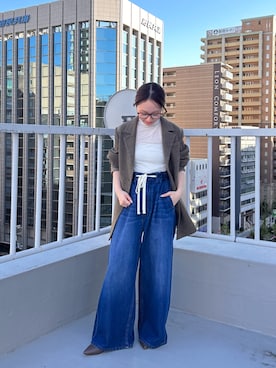 「アイテム（テーラードジャケット、グリーン系）」を使った、さかもとさん（レディース・155cm）の秋コーディネート