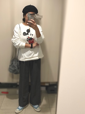 「H&M（エイチ・アンド・エム）のアイテム（スウェット、ホワイト系）」を使った、aaasukaaa21さん（レディース・160cm）の秋コーディネート