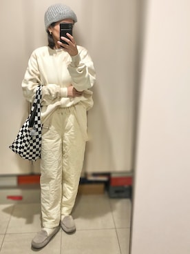 UGGのモカシン/デッキシューズ（グレー系）を使った人気