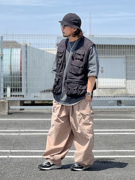 「ROTHCO（ロスコ）のアイテム（トップス）」を使った、DAIGOさん（メンズ・166cm）の春コーディネート
