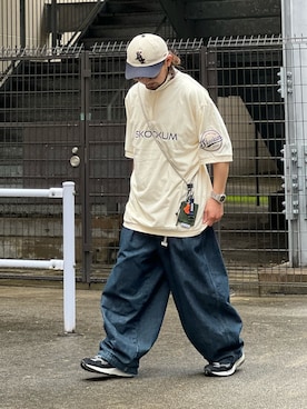 「SKOOKUM（スクーカム）のアイテム（トップス）」を使った、DAIGOさん（メンズ・166cm）の春コーディネート